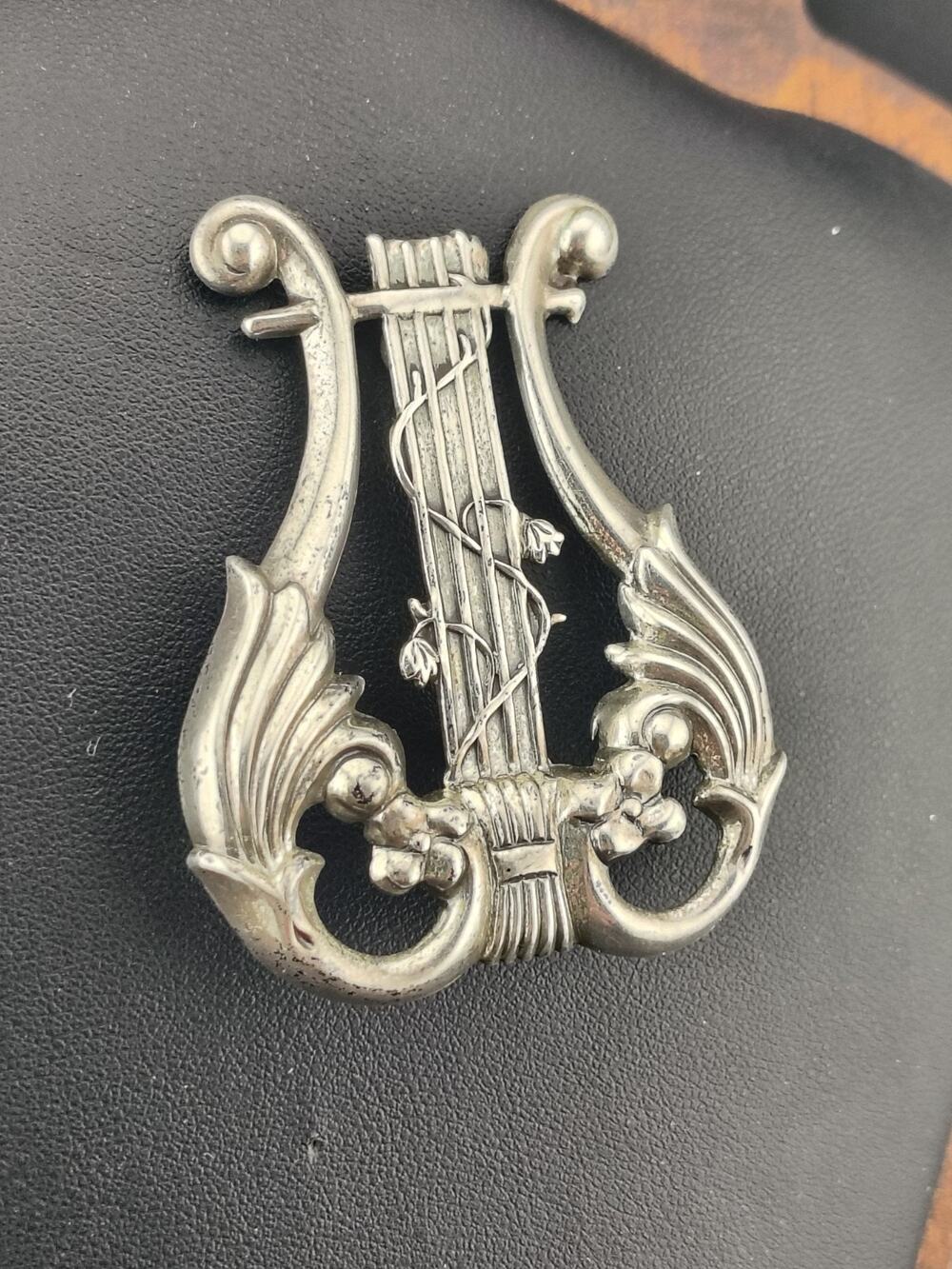 Vintage Lang Sterling Silver Lyre Harp Brooch Pin Ornate Musical Floral 7g